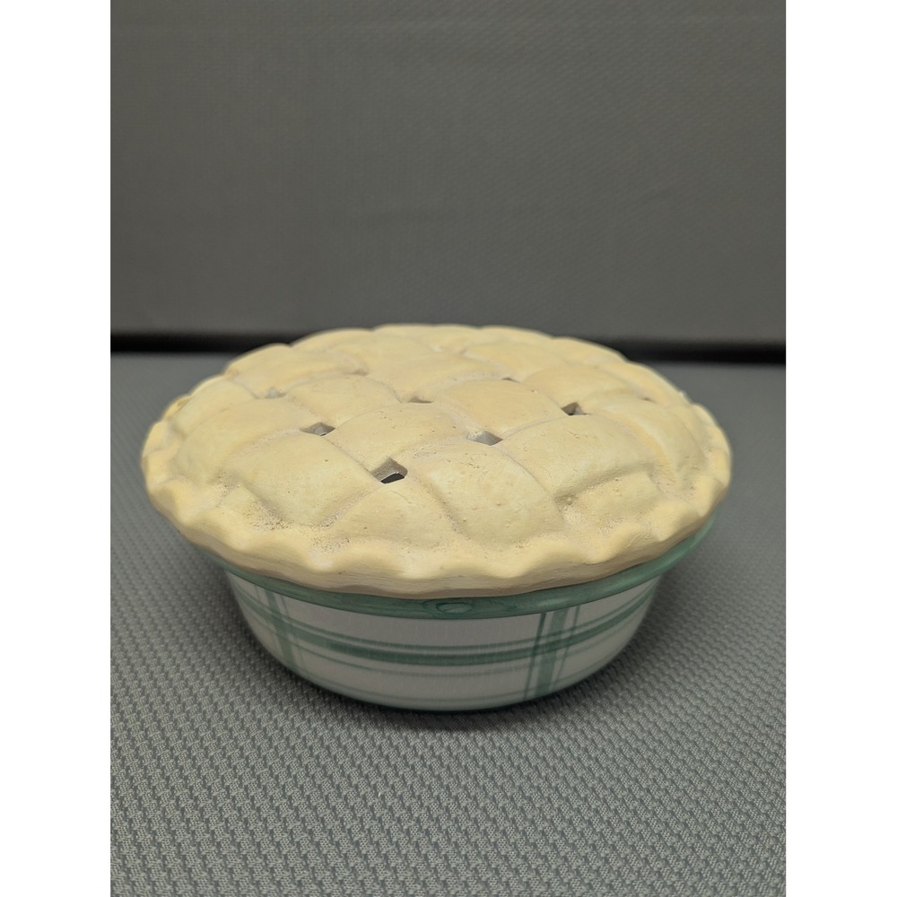 VTG Ceramic Lattice Pie Potpourri Dish Green Plaid Stoneware with Vented Lid